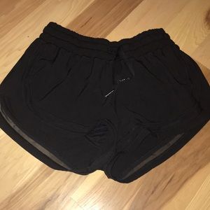 Black lululemon shorts w mesh